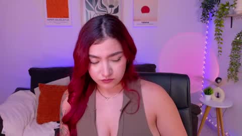 Violett Castel online show from 05.19.26
