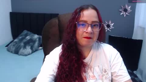 Snapshot of violette_lust chatting on 03.28.26 violette online show from 03.28.26