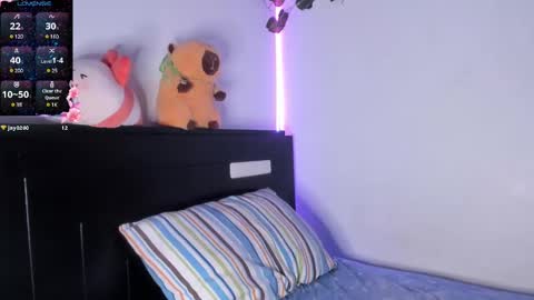 Violette  online show from 02.25.25