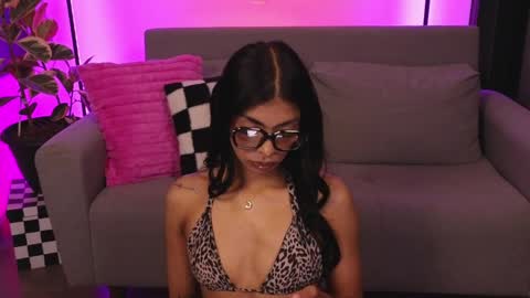 Violet online show from 04.12.26