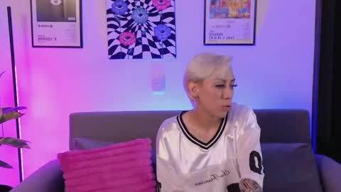 Snapshot of violettgrey_ chatting on 06.01.26 Violet online show from 06.01.26