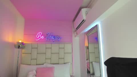 VioletthaRous online show from 02.18.25