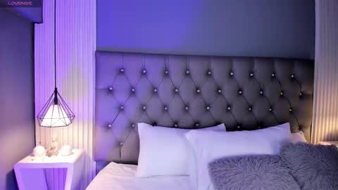 VioletthaRous online show from 03.12.26