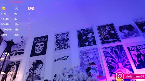Snapshot of violettlane chatting on 12.24.24 Violeta online show from 12.24.24