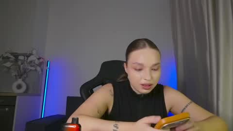 Snapshot of viollasinzz chatting on 06.02.26 Violla online show from 06.02.26