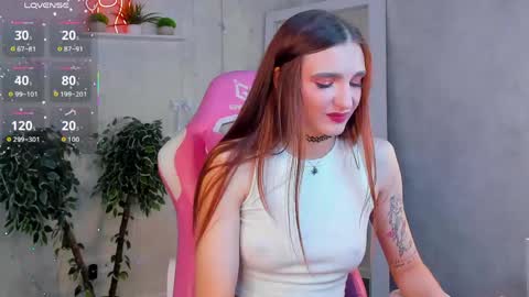 Snapshot of virdjinia_green chatting on 05.25.26 Virdjinia online show from 05.25.26