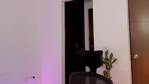 Lu online show from 02.23.25