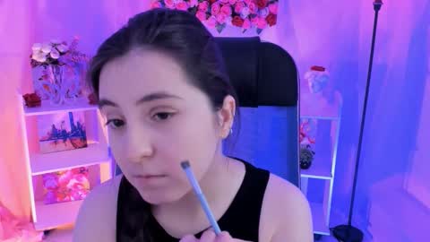 Snapshot of virtualvoyant chatting on 10.17.25 your love online show from 10.17.25