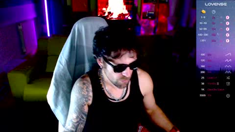 Snapshot of virusz10 chatting on 01.05.25 virusz10 online show from 01.05.25