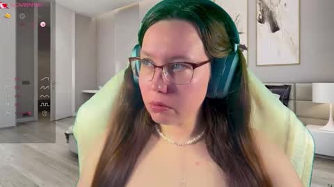 Victoria Romans online show from 10.19.25