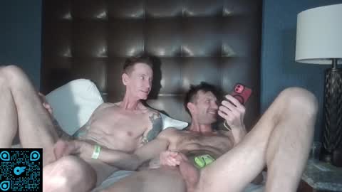 Snapshot of vislaxxx chatting on 01.09.25 Pachinko De Gallo online show from 01.09.25