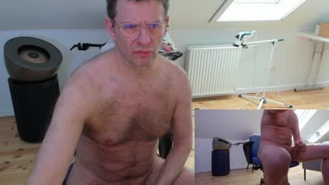 Snapshot of vitachef7 chatting on 12.16.24 viahuer7 online show from 12.16.24