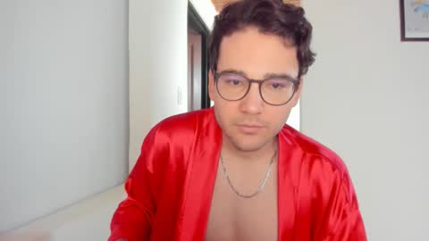 Vito Ferrer online show from 03.05.26