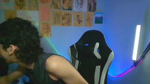 Snapshot of vittorio_cerati chatting on 04.23.26 new acount online show from 04.23.26