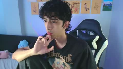 Snapshot of vittorio_cerati chatting on 04.27.26 new acount online show from 04.27.26