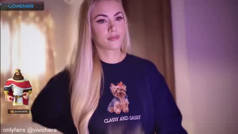 Vivian is here online show from 10.31.25