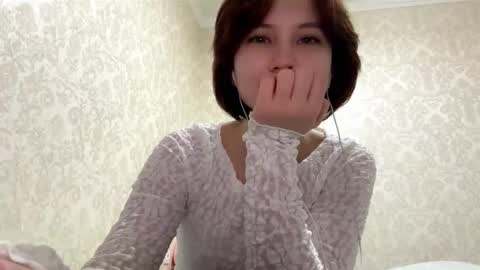 Snapshot of vivatrude chatting on 02.25.26 Sonya online show from 02.25.26