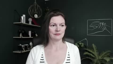 Vivian online show from 06.17.26