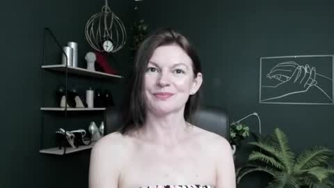 Vivian online show from 06.22.26