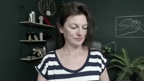Vivian online show from 07.16.26
