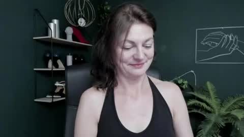 Vivian online show from 07.17.26