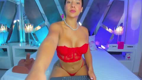 Vivian Monroe online show from 05.23.26