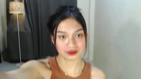 Snapshot of vivian_roberts chatting on 12.19.24 Vivian online show from 12.19.24