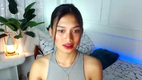 Snapshot of vivian_roberts chatting on 02.03.25 Vivian online show from 02.03.25