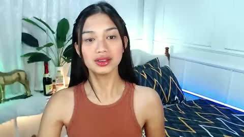 Snapshot of vivian_roberts chatting on 03.04.25 Vivian online show from 03.04.25