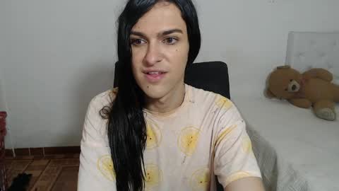 Snapshot of vivianalatin chatting on 05.18.26 instagram Viviana73215 online show from 05.18.26