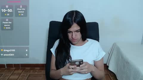 Snapshot of vivianalatin chatting on 05.19.26 instagram Viviana73215 online show from 05.19.26