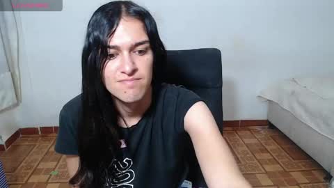 Snapshot of vivianalatin chatting on 05.28.26 instagram Viviana73215 online show from 05.28.26