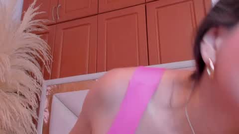 Vivi online show from 05.19.26