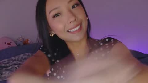 vivianwinters online show from 10.23.25