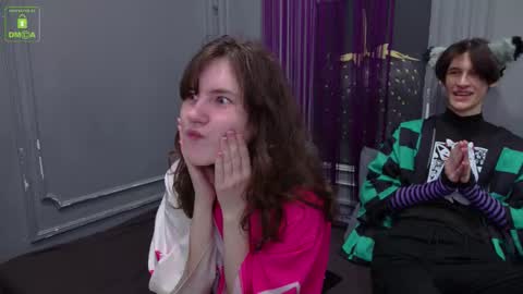 Snapshot of viviarangendy chatting on 09.17.25 VIVIARAGENDY online show from 09.17.25