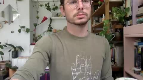 Viv online show from 03.12.25