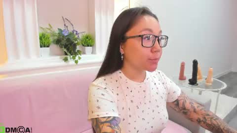 Vivien online show from 06.11.26