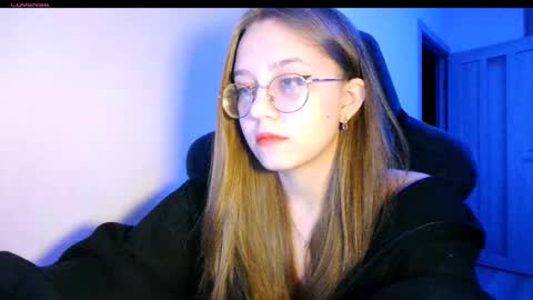 Snapshot of vivivivikkie chatting on 02.20.26 vivivivikkie online show from 02.20.26