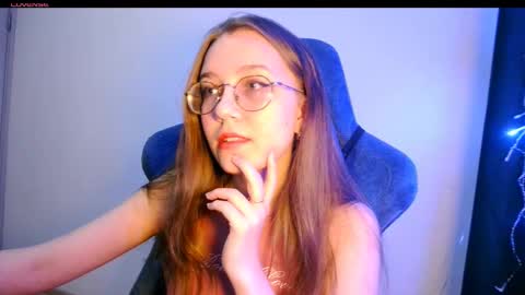 vivivivikkie online show from 03.23.26