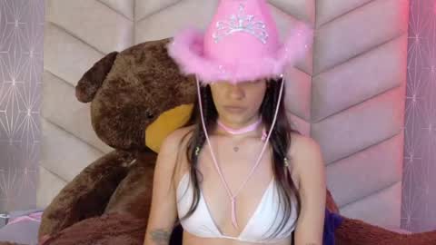 Vixen  online show from 04.16.26