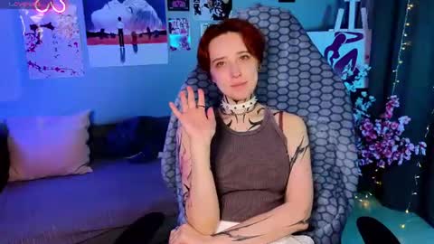 Snapshot of vixen_noir chatting on 07.19.26 Alice online show from 07.19.26