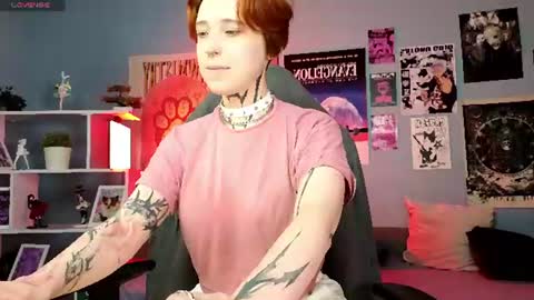 Snapshot of vixen_noir chatting on 07.23.26 Alice online show from 07.23.26