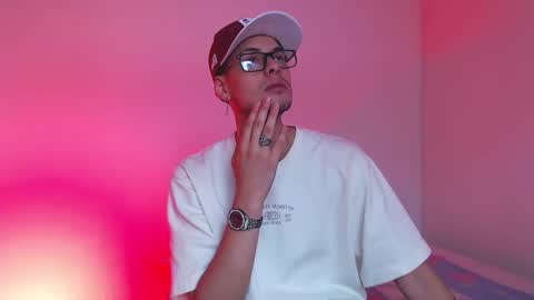 Snapshot of vlad__night chatting on 02.08.26 Vlad online show from 02.08.26