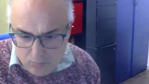 Snapshot of volpi72 chatting on 11.08.25 volpi72 online show from 11.08.25