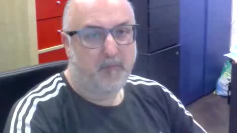 Snapshot of volpi72 chatting on 06.01.26 volpi72 online show from 06.01.26