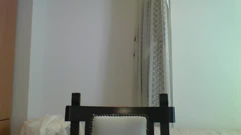 Snapshot of volve5 chatting on 01.01.25 volve5 online show from 01.01.25