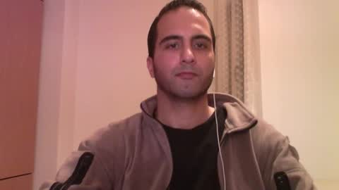 Snapshot of volve5 chatting on 02.17.25 volve5 online show from 02.17.25