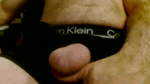Snapshot of voyeur_qc chatting on 10.21.25 voyeur_qc online show from 10.21.25