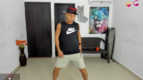 voyeurism_guys online show from 11.21.25