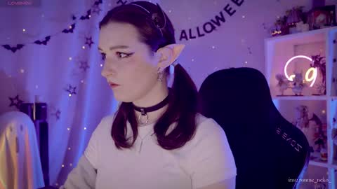 vronnier online show from 11.07.25